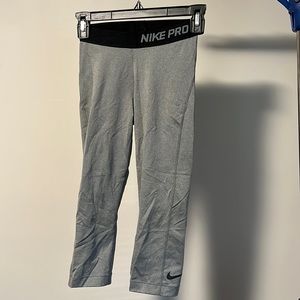 Nike pro spandex dri fit Capri athletic